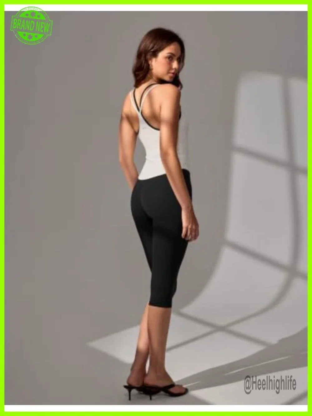 Scrunch Capri Leggings High Rise No Front Seam Booty Lifting